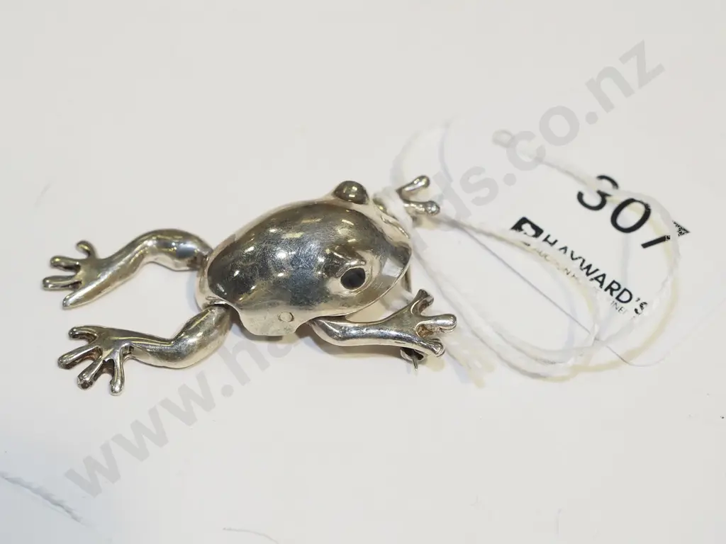 sterling silver frog brooch Image 1++