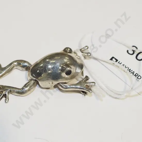 sterling silver frog brooch