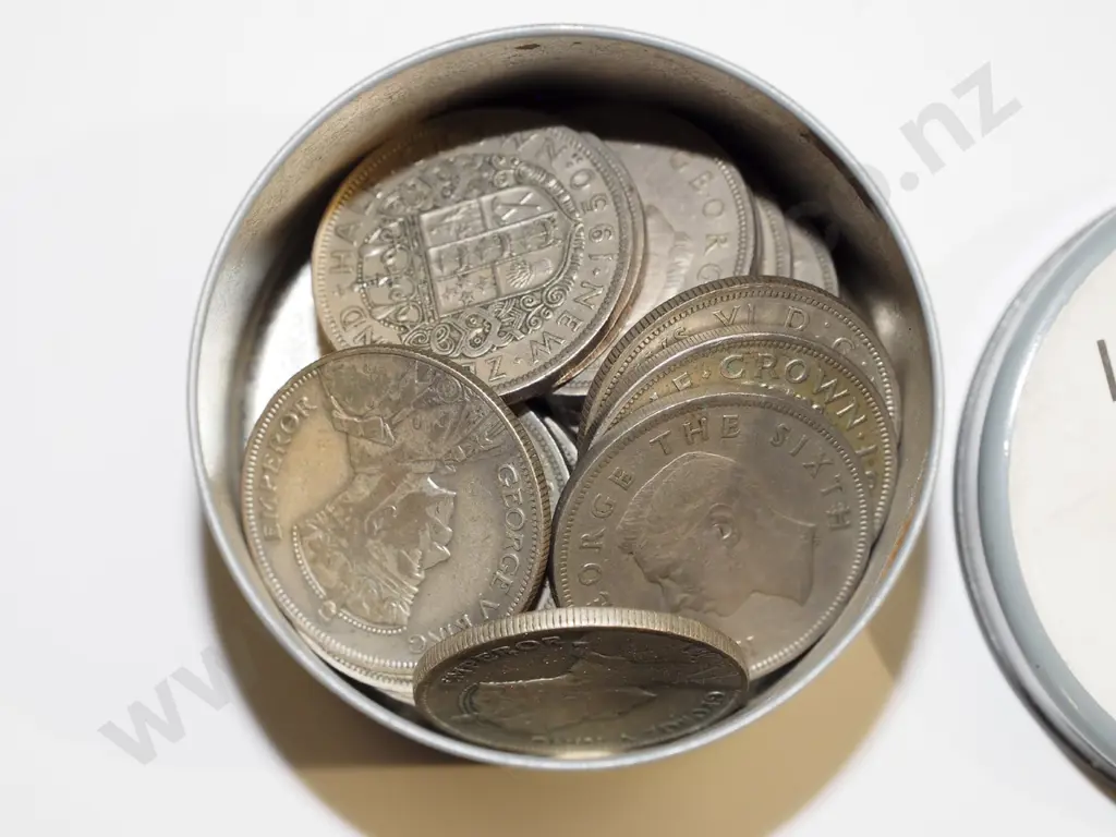 small container of coins Image 1++