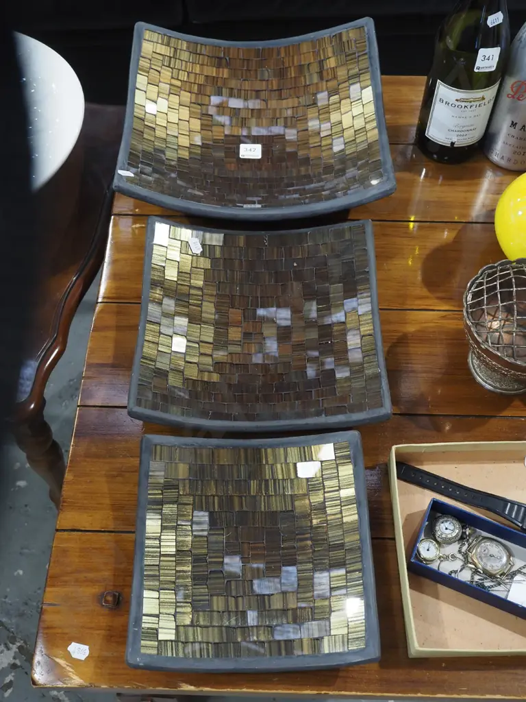 3x mosaic square bowls W300 Image 1++