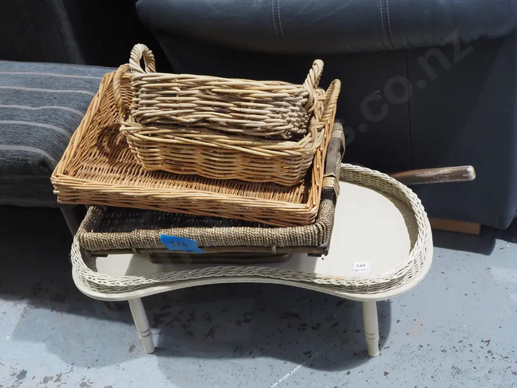 assorted cane trays Image 1++
