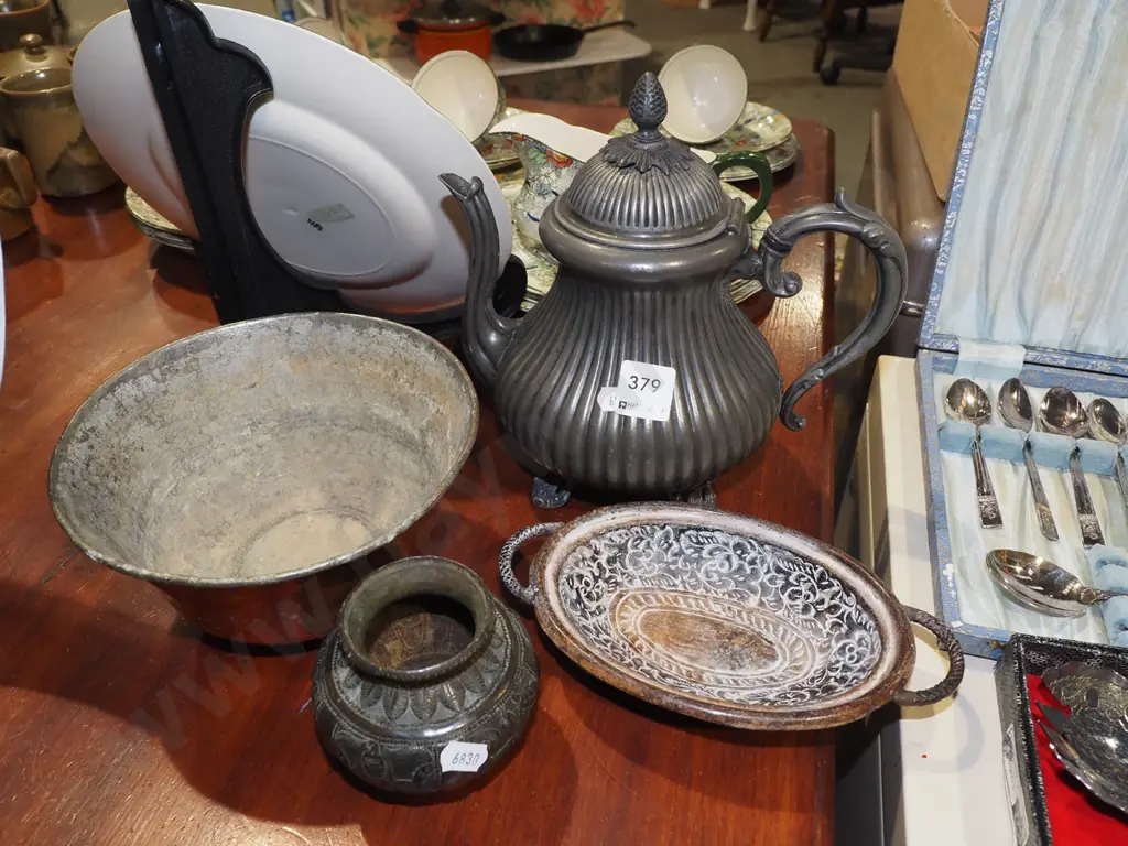 teapot, vase, 2x bowls Image 1++