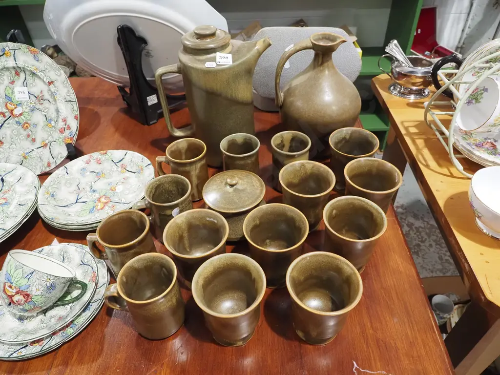 Temuka pottery coffee cups, lidded sugar, stopppered jug etc  Image 1++