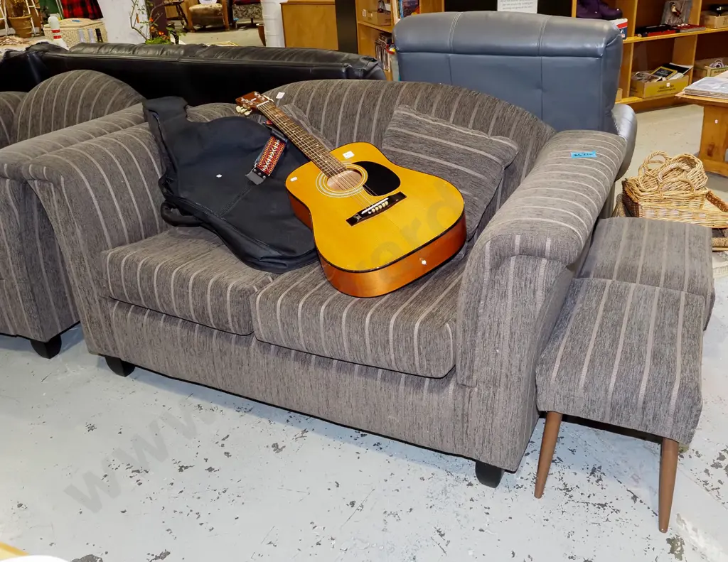 4 piece green upholstered lounge suite - 2 seater, single chair, 2x matching footstools Image 1++