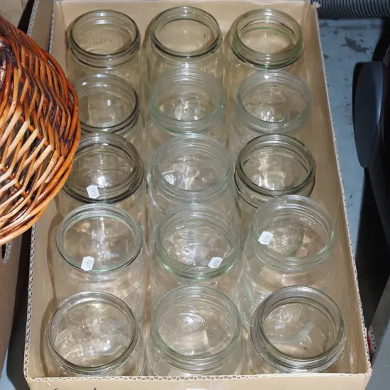 box; Agee preserving jars H180