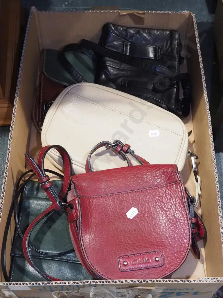 box of small hand bags Image 1++