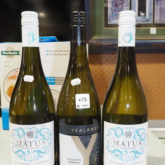 2x bottles of Matua Marlborough chardonnay 2015, Yealands chardonnay 2018