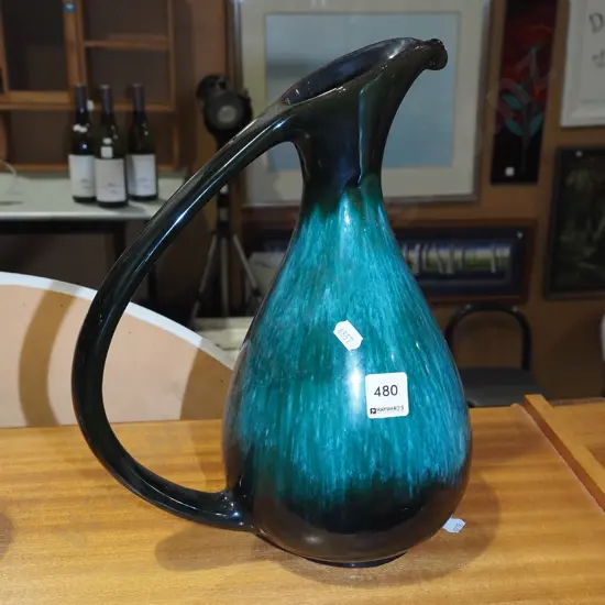 Blue Mountain ewer vase H320