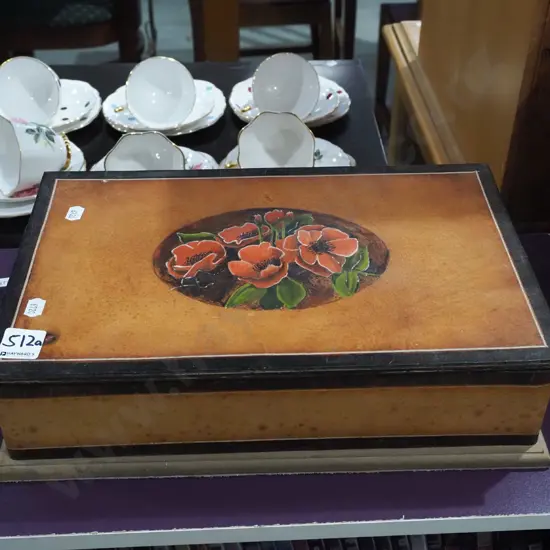 leather-covered jewellery box with floral decoration on top W355
