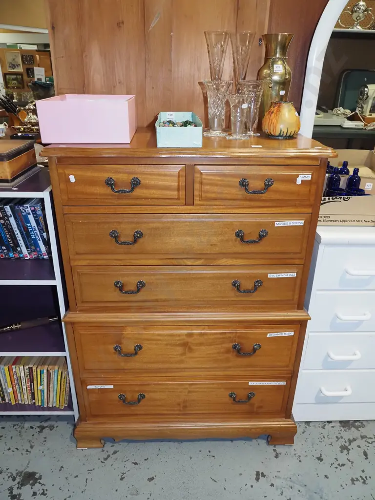 mahogany 6 drawer chest on chest H1050 W740 D420 Image 1++