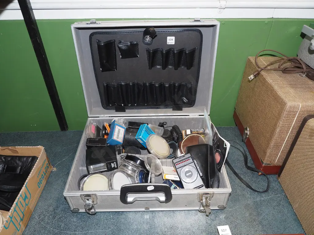alloy photo equipment case with numerous filters & accessories, light meter, flash etc. Image 1++