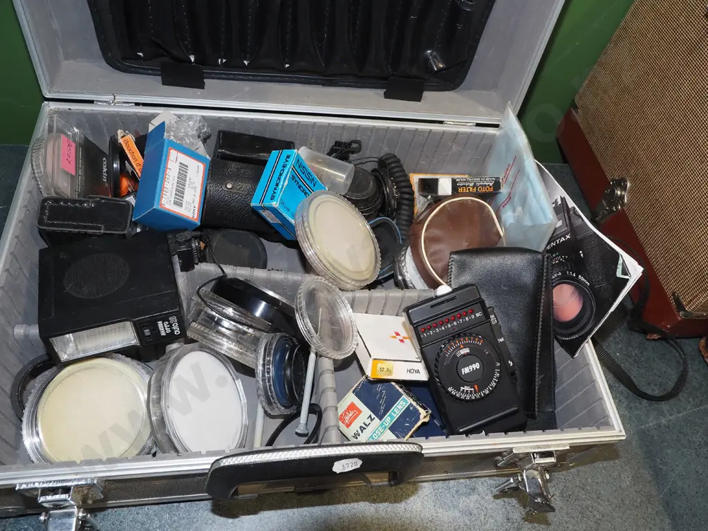 alloy photo equipment case with numerous filters & accessories, light meter, flash etc. Image 1++