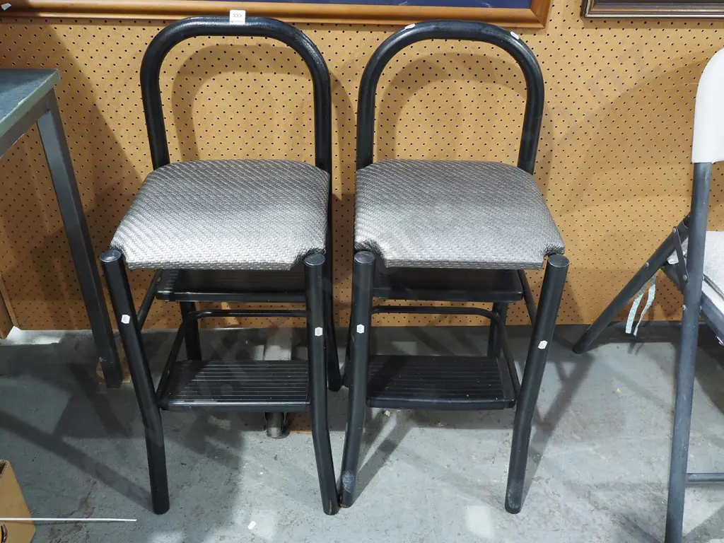 2x kitchen step stools Image 1++