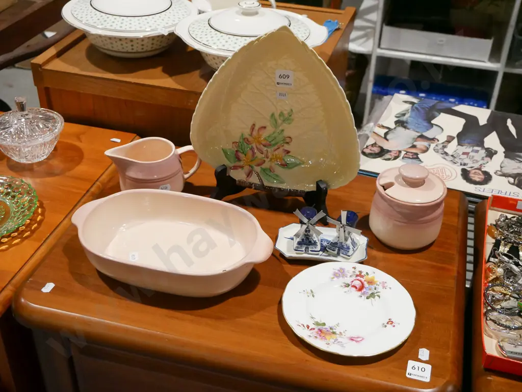Carlton ware leaf, Teal baking dish, milk jug etc Image 1++