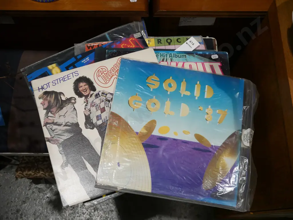 LPs; Chicago, Track Man 84 etc Image 1++