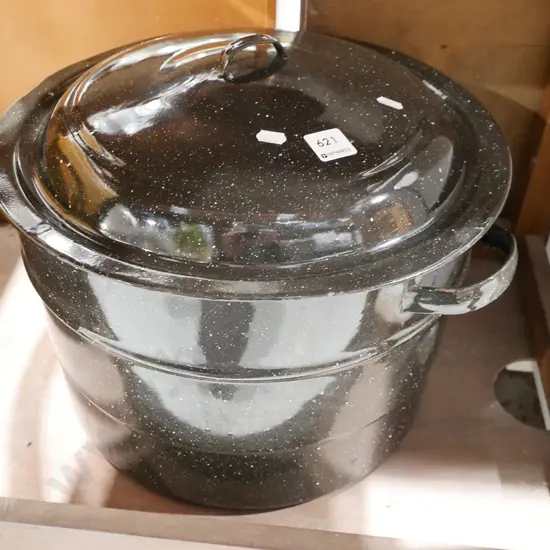 large black speckled pot H330