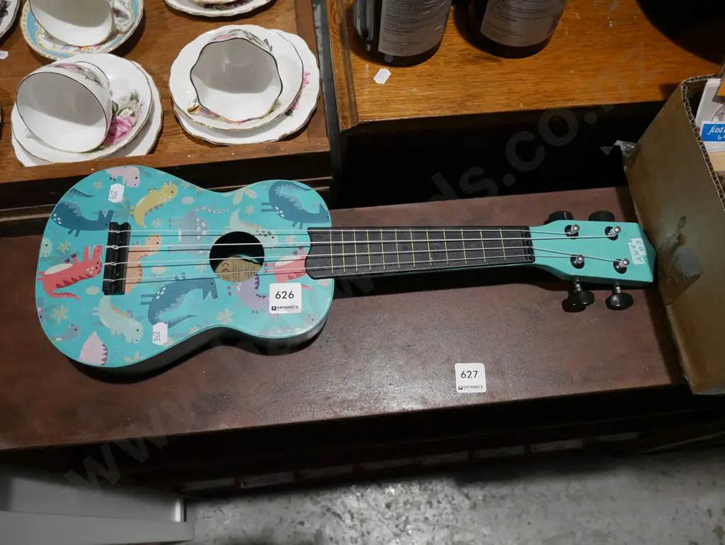 ukelele Image 1++