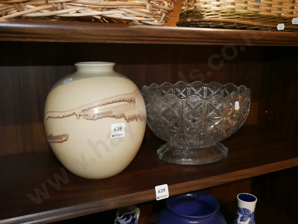 vase, large footed bowl Vase H220 Image 1++