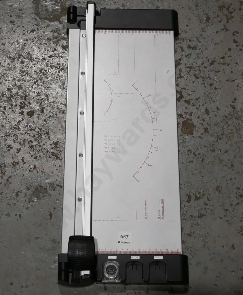 rotary paper trimmer - has glued repair Image 1++