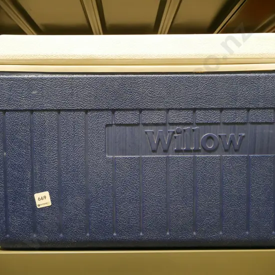 Willow chilly bin W570