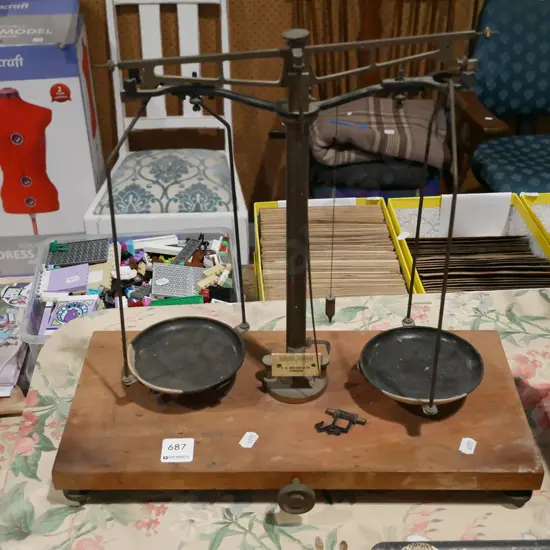 restorer's Precision balance scales