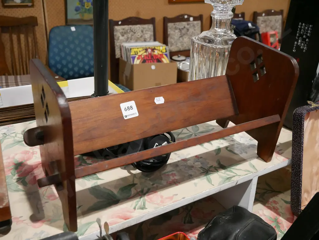small wooden bookcase L360 Image 1++