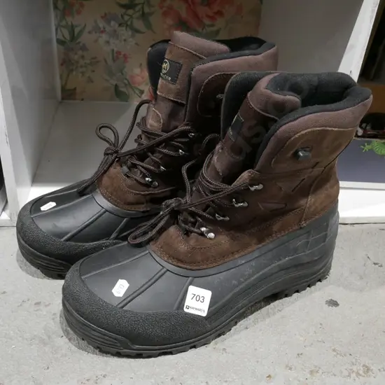 pair of Tamarack size 13 boots