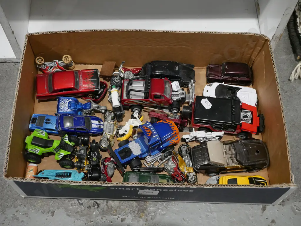 boxed model vehicles Image 1++