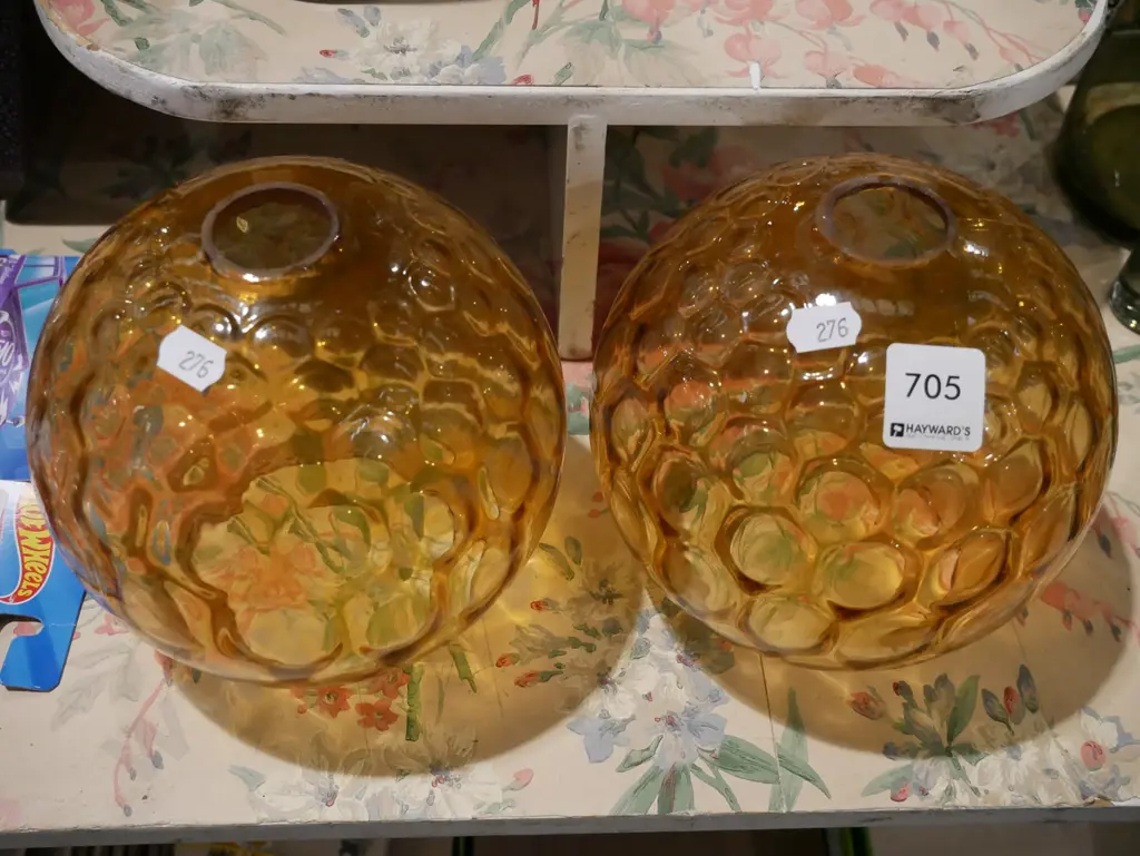2x amber glass light shades Image 1++