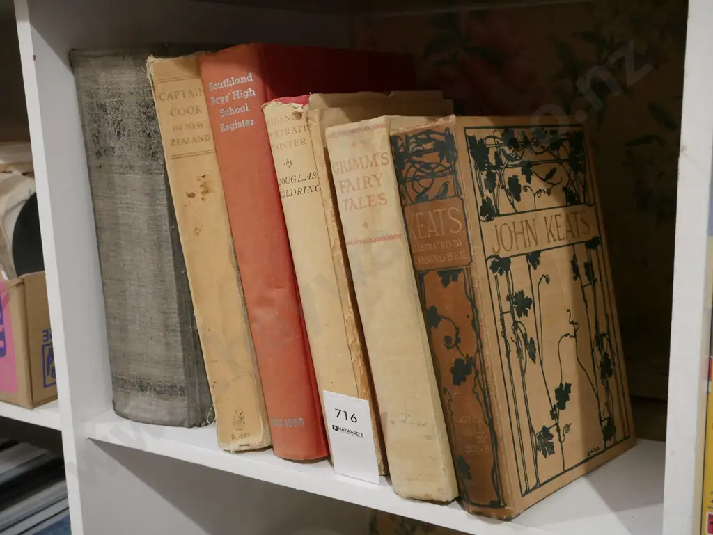 vintage books Image 1++