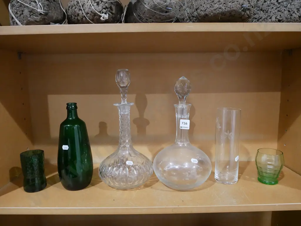 2x stoppered decanters,vase, glasses, green glass bottle H320 Image 1++