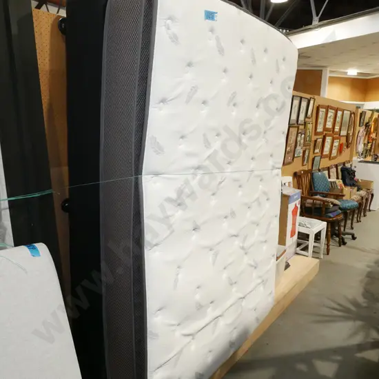 queen bed base and mattress