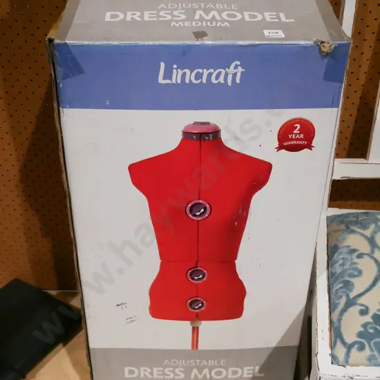 Lincraft adjustable dressmakers form