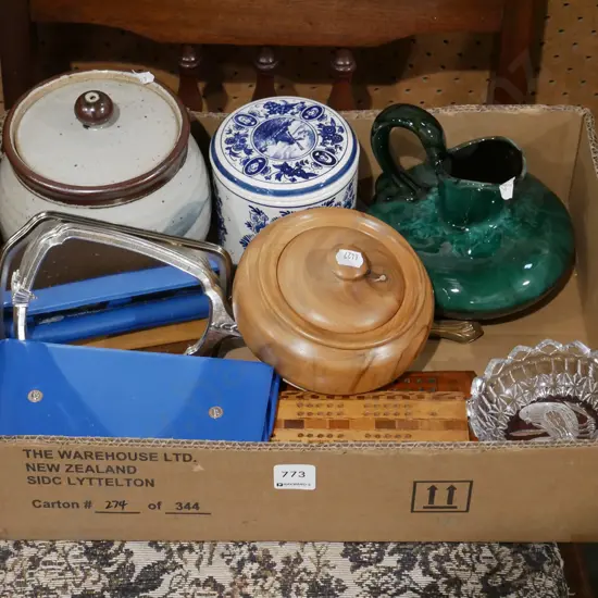 box; hand held mirrors, cribbage scorers, lidded canisters etc