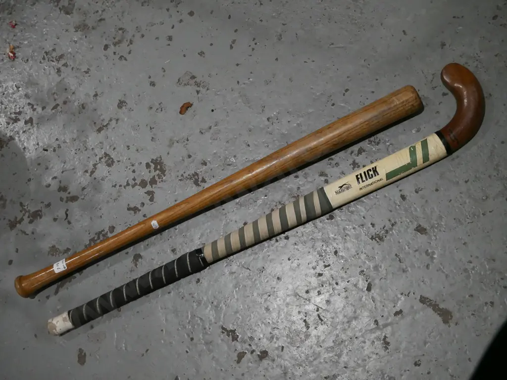 baseball  bat, hockey stick Image 1++