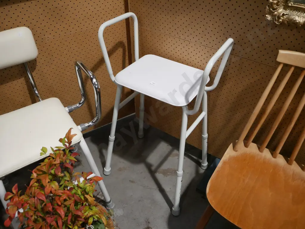 shower stool Image 1++