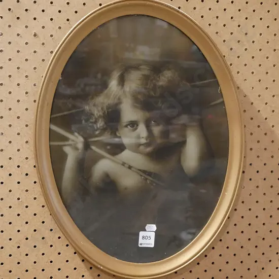 oval cherub print H450
