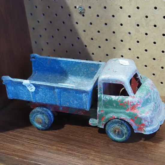 restorer's  Fun Ho tip truck