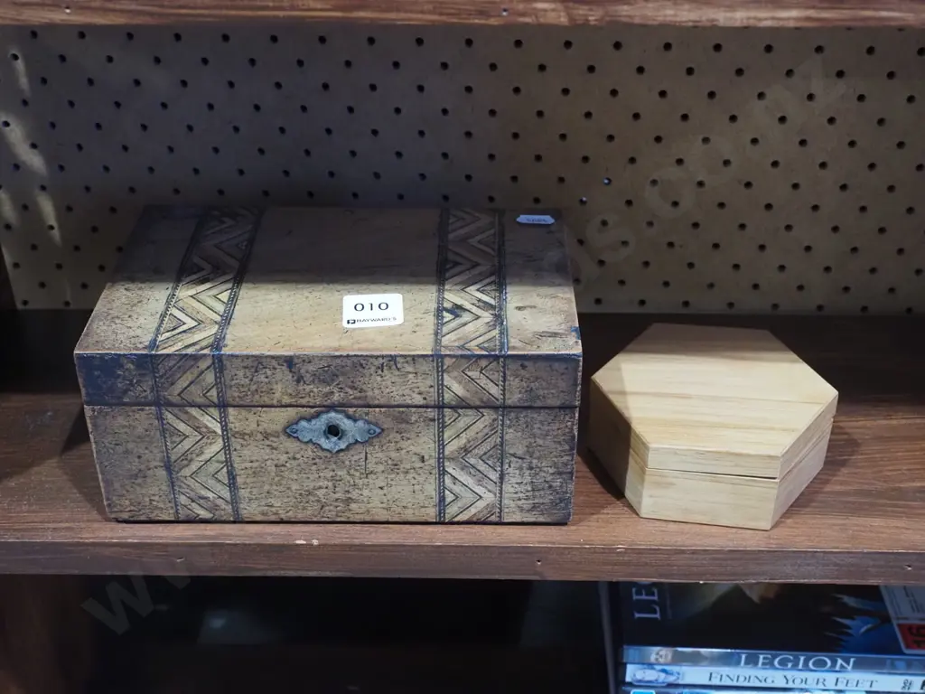 small wood inlay box W205, 1 other wooden trinket box Image 1++