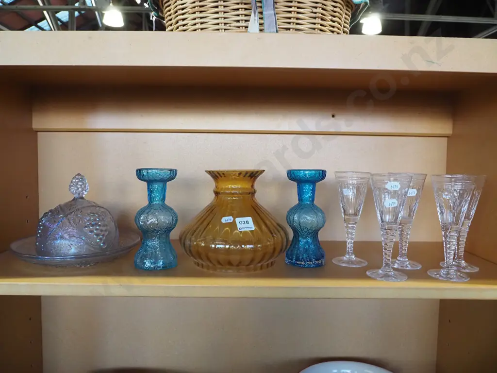 shelf; goblets, light shade, cover dish etc Image 1++