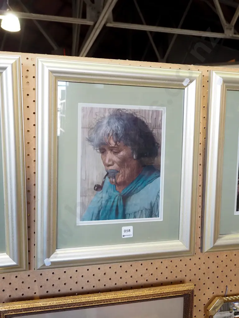 framed Goldie print Image 1++