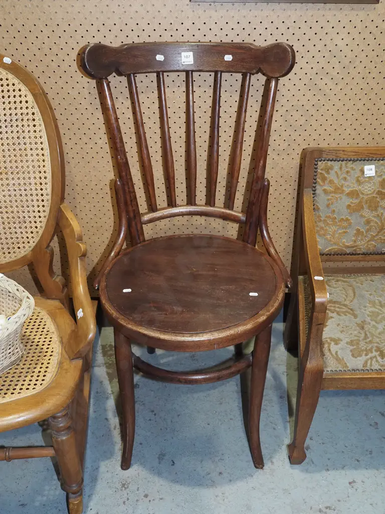 mahogany bentwood spindle back chair Image 1++