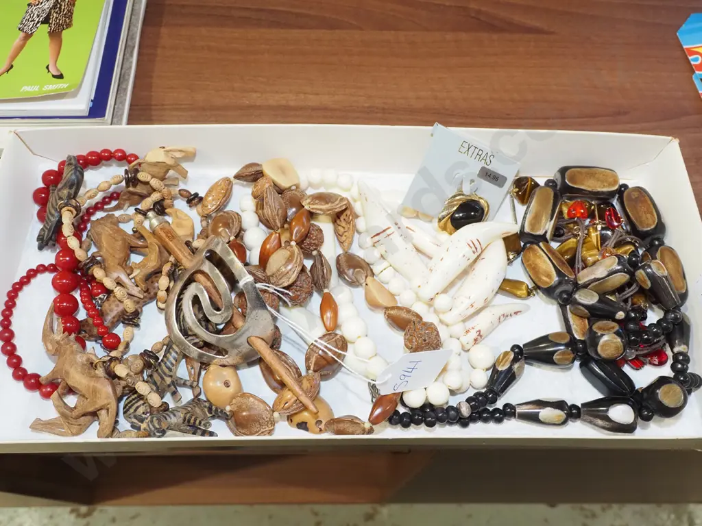 tray of various necklaces Image 1++
