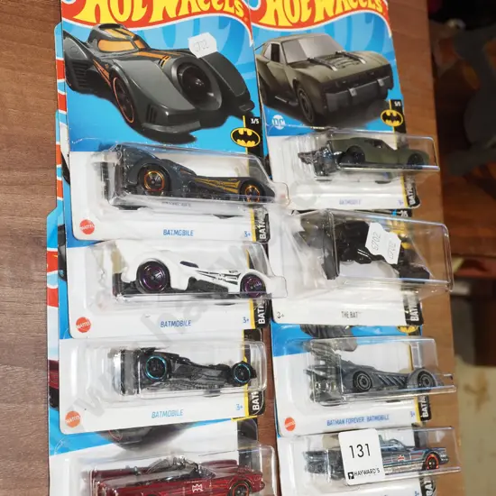  8x as new carded Hotwheels vehicles 