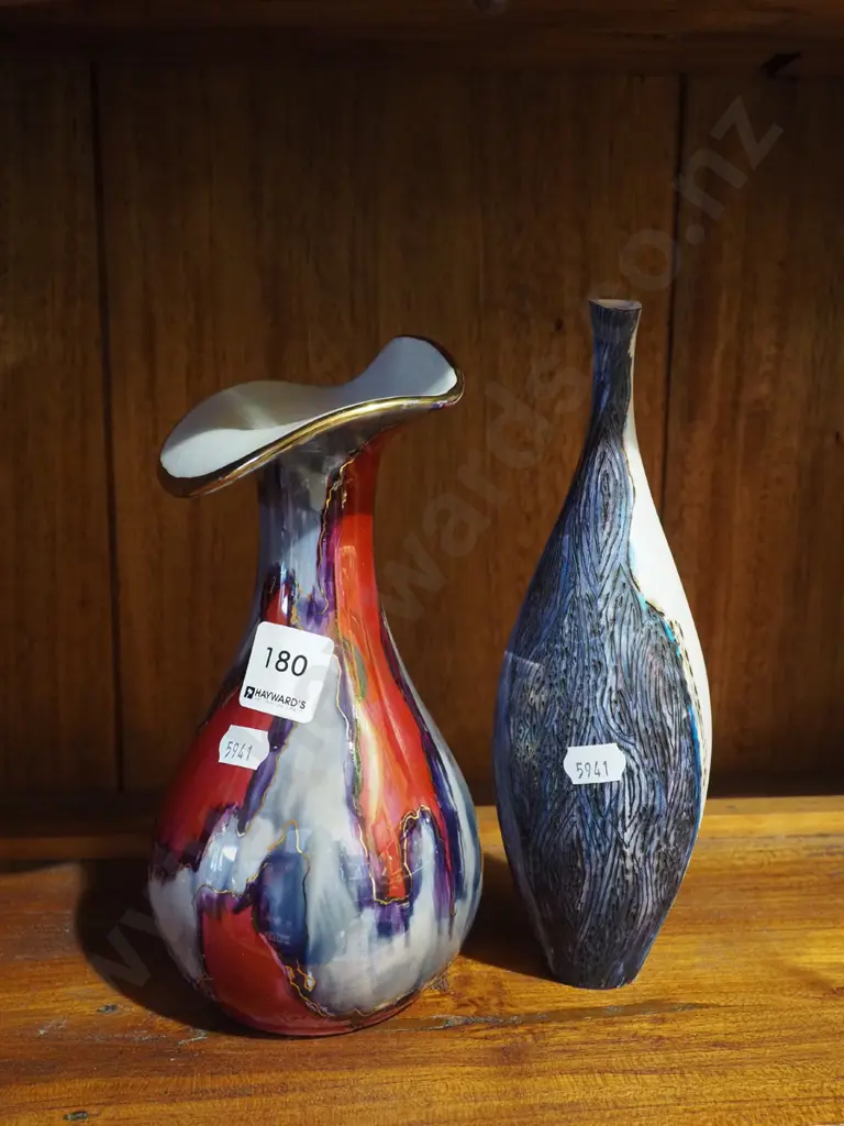 2x pottery vases Tallest H220 Image 1++