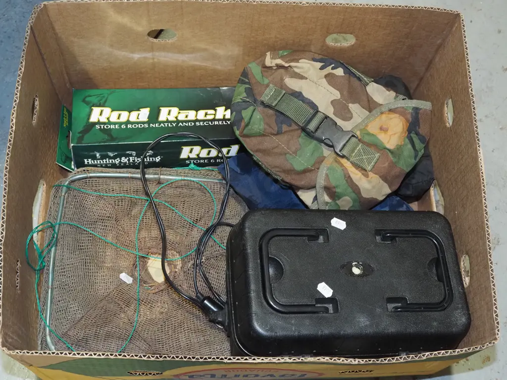 box; eel net, rod rack, 12V cooler etc Image 1++