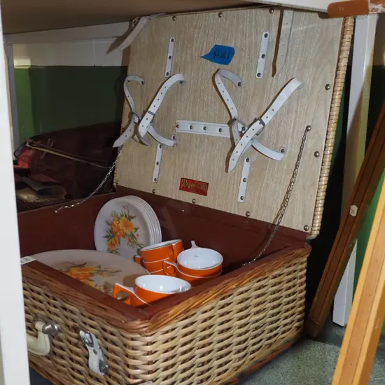 retro Regal picnic hamper, Duraware plates, cups, bowls