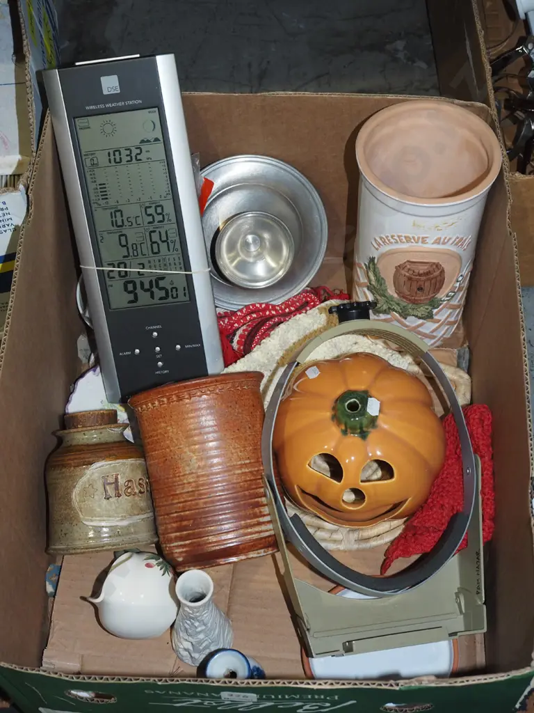 box; wireless weather station, wine cooler, small planter etc Image 1++