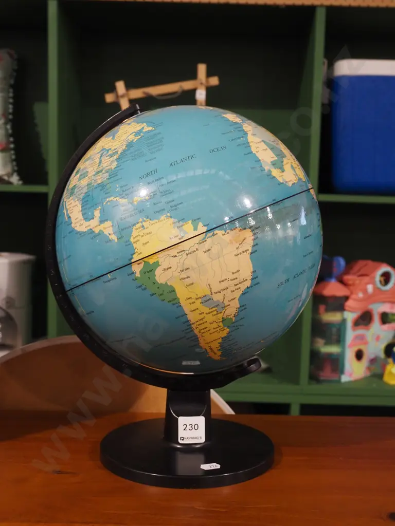 plastic world globe H340 Image 1++