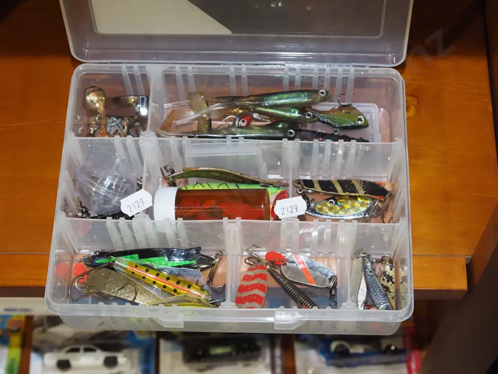 small plastic organiser and fishing lures Image 1++